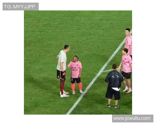 足球明星点球技巧详解与姿势分析图解